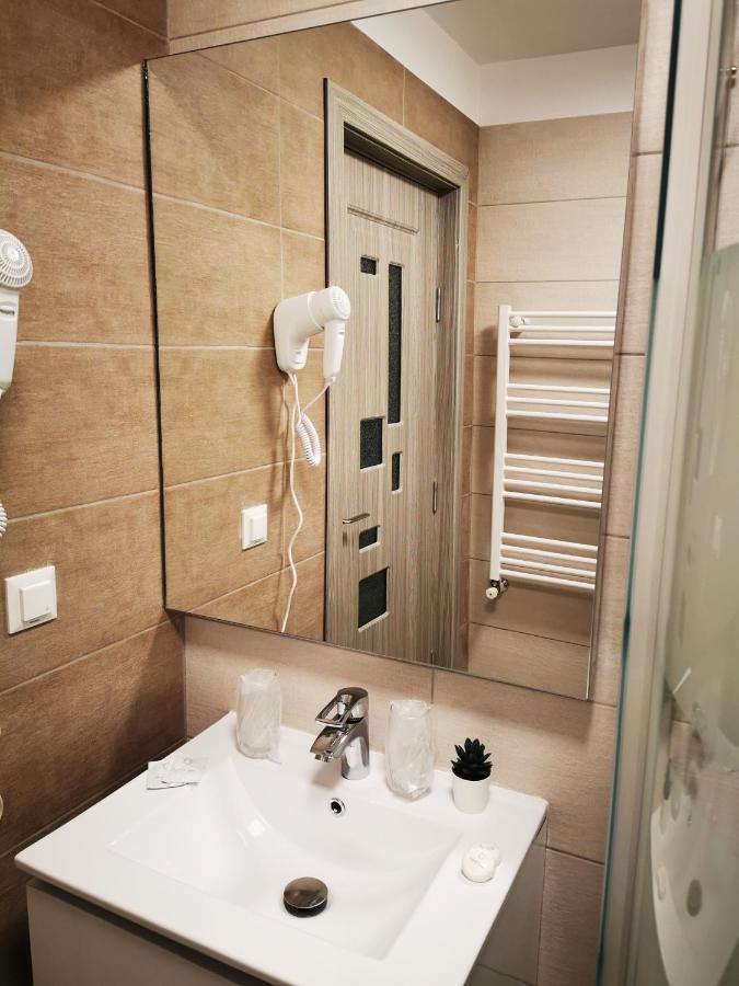 Doftana Apartaments Teşila エクステリア 写真