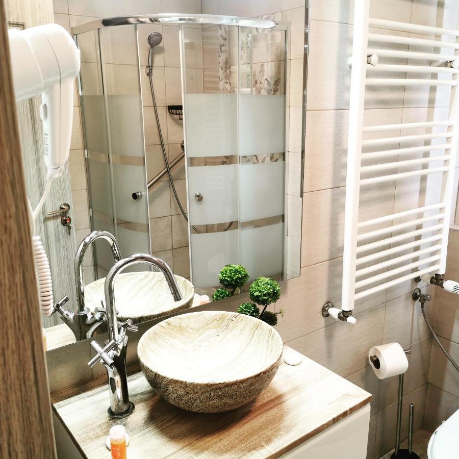 Doftana Apartaments Teşila エクステリア 写真