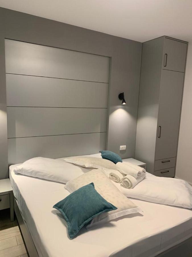 Doftana Apartaments Teşila エクステリア 写真