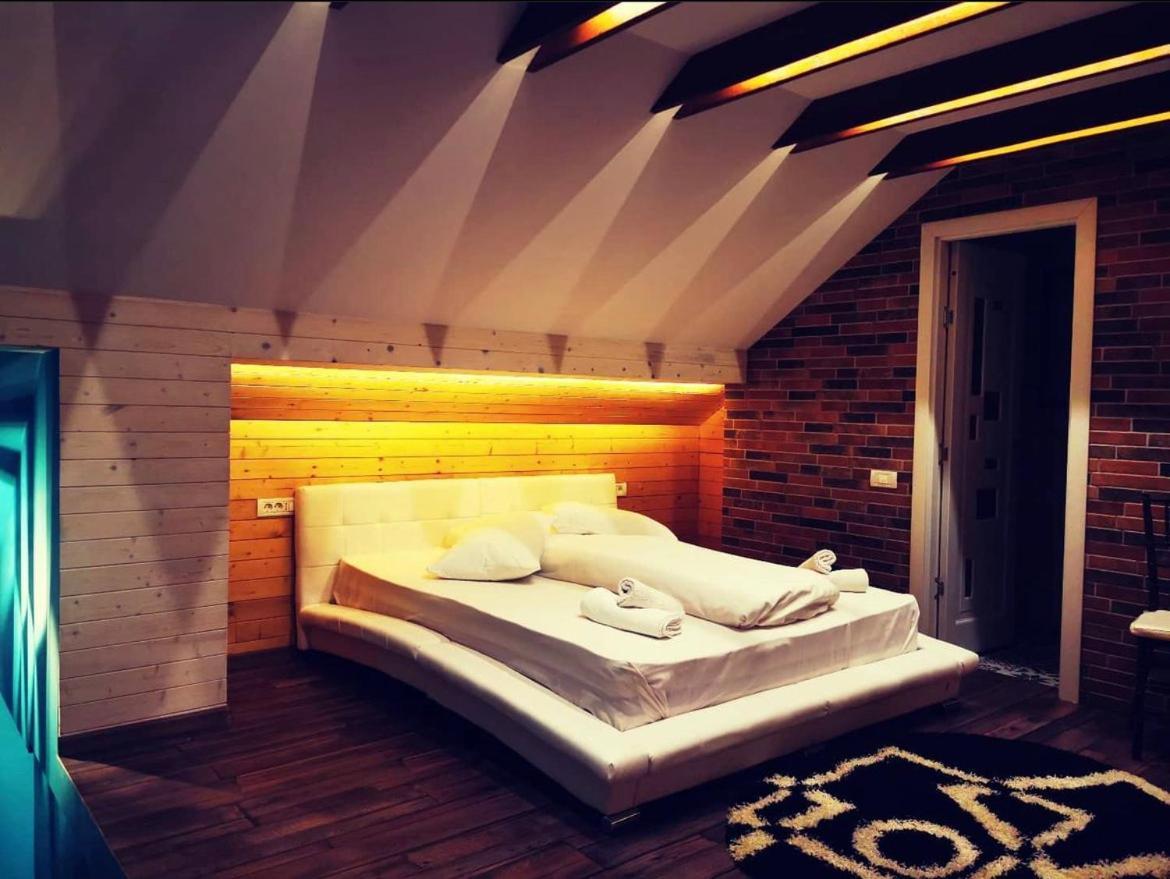 Doftana Apartaments Teşila エクステリア 写真